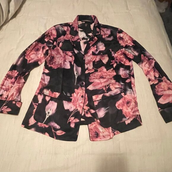 Victoria’s Secret 100% Silk Satin Pajama Set – XS - Picture 4 of 5